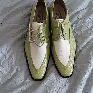 Mens Hugo Vitelli size 13 Shoes